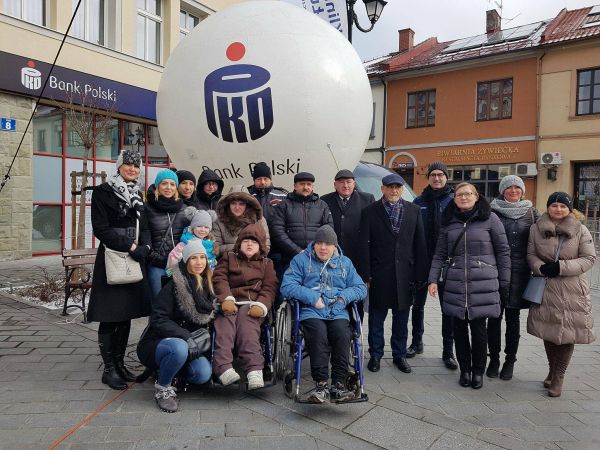 Zarząd i Sponsorzy oraz podopieczni Stowarzyszenia Chce się żyć