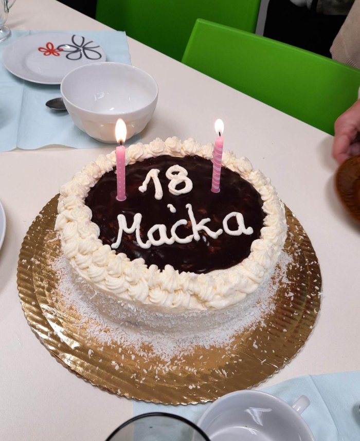 Tort z okazji 18 urodzin Macieja.