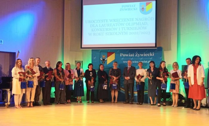 Wręczenie nagród dla laureatów olimpiad, konkursów i turniejów w roku szkolnym 2022/ 2023.
