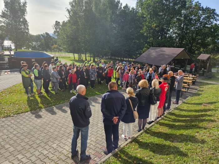 Otwarcie imprezy integracyjnej Łamiemy bariery w Zarzeczu.