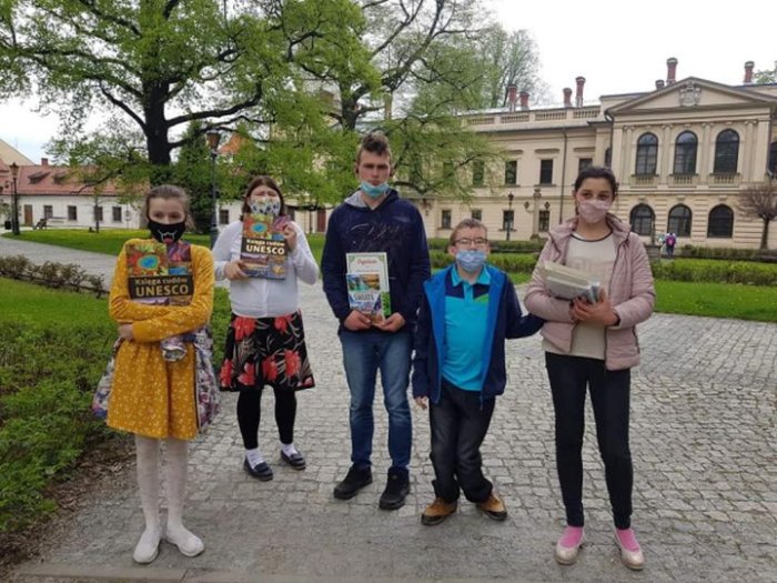 Laureaci Konkursu Plastycznego „Wielkanoc w tradycji naszych przodków”.