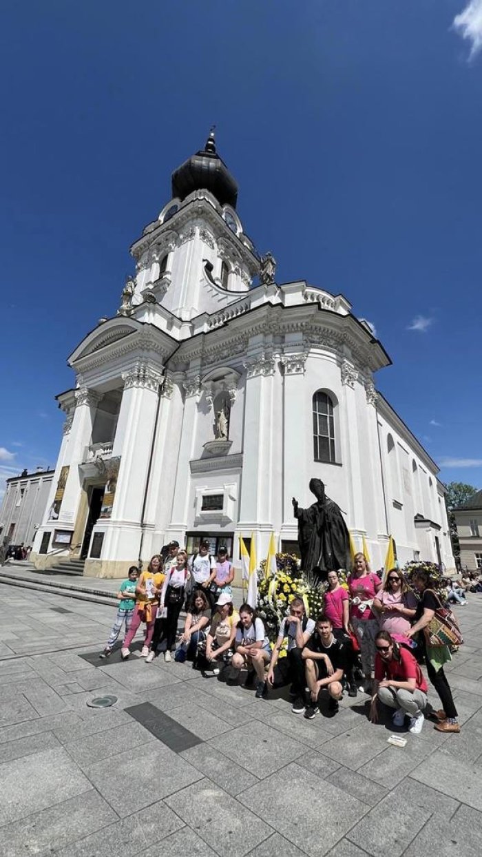 Wadowice, rodzinne miasto Jana Pawła II odwiedzili dzisiaj uczniowie 2 Pb i 3 Pc.