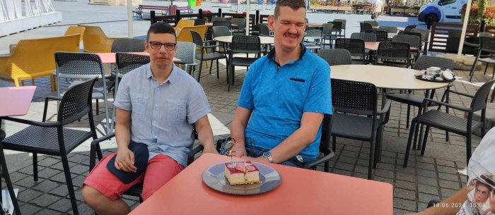 22 urodziny Miłosza i 23 urodziny Piotra.