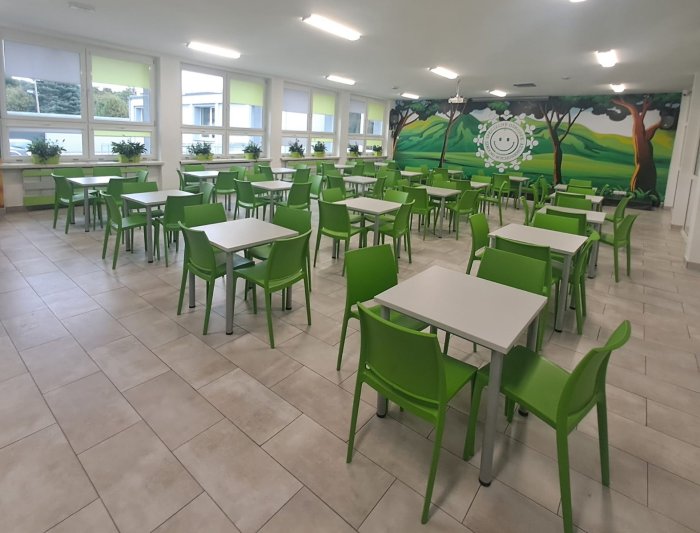 Szkolna jadalnia po modernizacji.