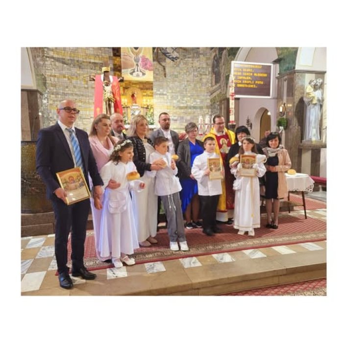 Uroczystość I Komunii świętej uczniów naszej szkoły.