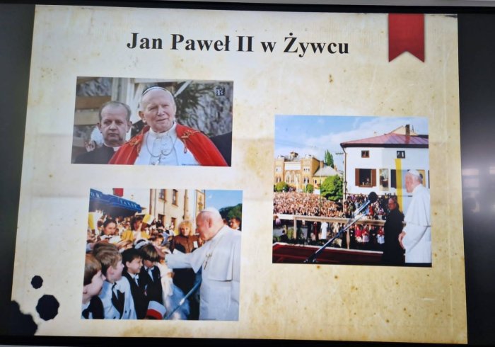 Slajd przedstawiający wizytę Ojca Św. w Żywcu.