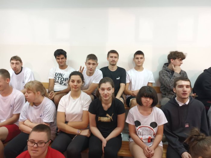 Szkolna ekipa sportowa uczniów.