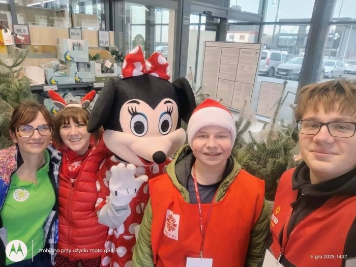 Członkowie koła Caritas.