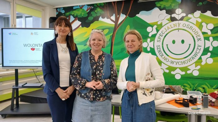 Pamiątkowe zdjęcie wraz z Panią Teresą Cimbałą.