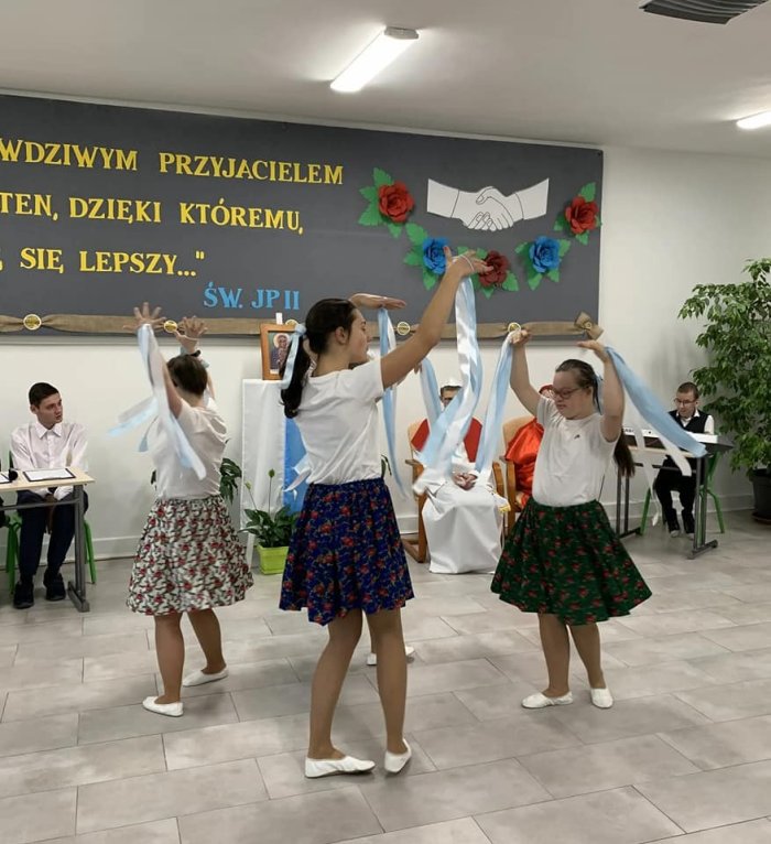 Taniec dla Maryi. 
