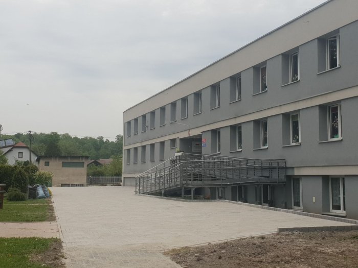 Pięknie ułożony bruk. 