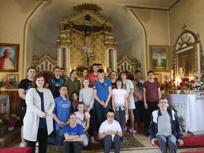 Wspólna modlitwa i pamiątkowe zdjęcie. 