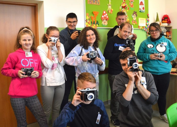 Uczestnicy koła fotograficznego.