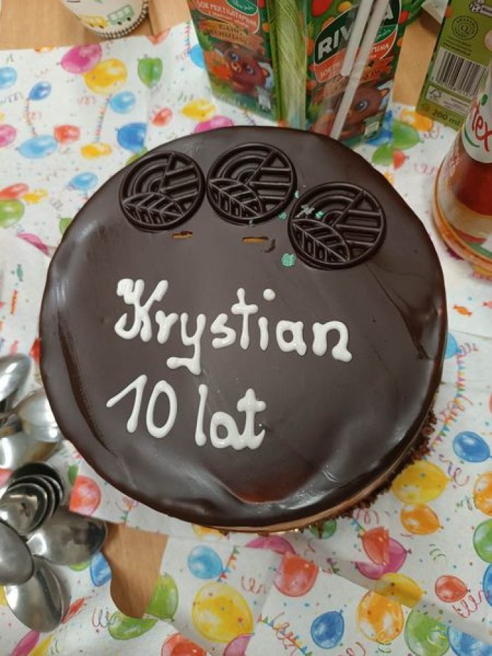 Tort solenizanta Krystiana.