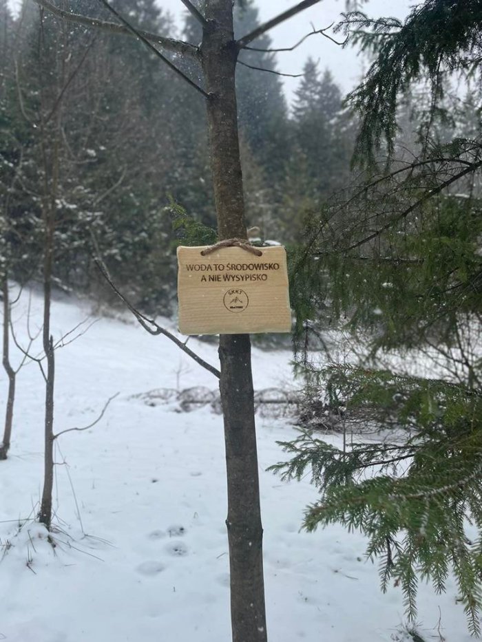 Tabliczka ekologiczna wykonana przez uczniów.